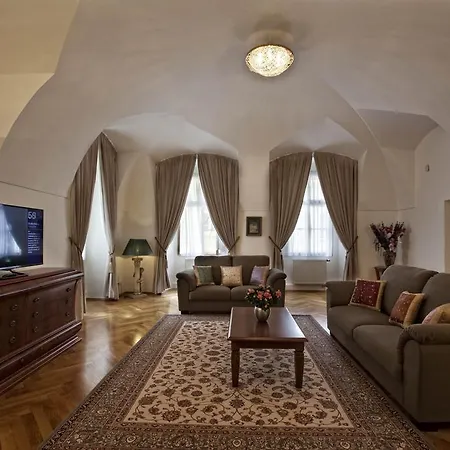 Old Town Square Bambur Apartment Prague