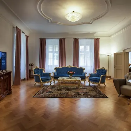Apartment Old Town Square Bambur *
